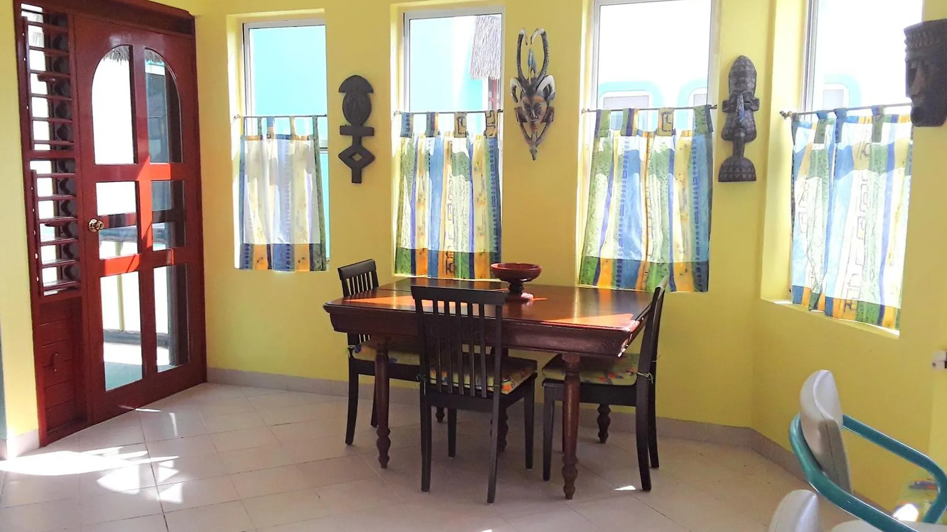 Casa Gatos Aparthotel Akumal